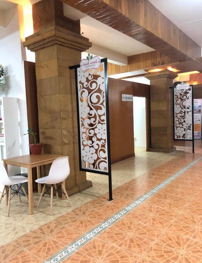 Hermitage Hotel Korat-Sha Nakhonratchasima Exteriör bild
