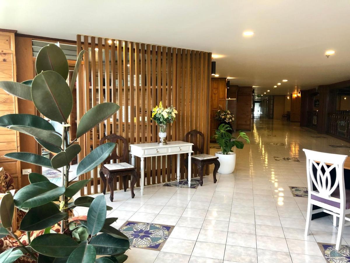 Hermitage Hotel Korat-Sha Nakhonratchasima Exteriör bild