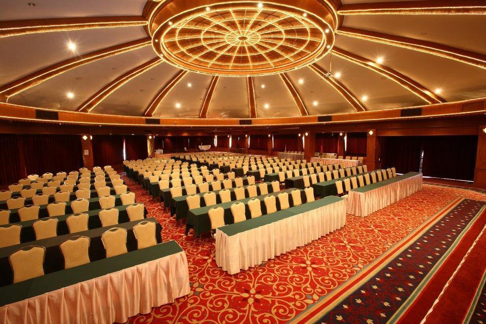 Hermitage Hotel Korat-Sha Nakhonratchasima Exteriör bild