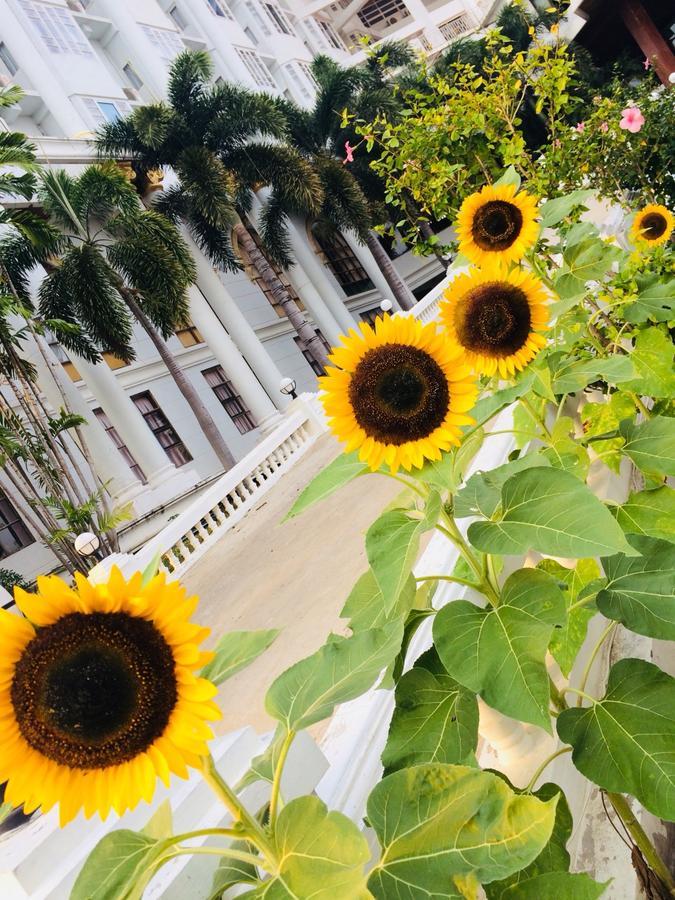 Hermitage Hotel Korat-Sha Nakhonratchasima Exteriör bild