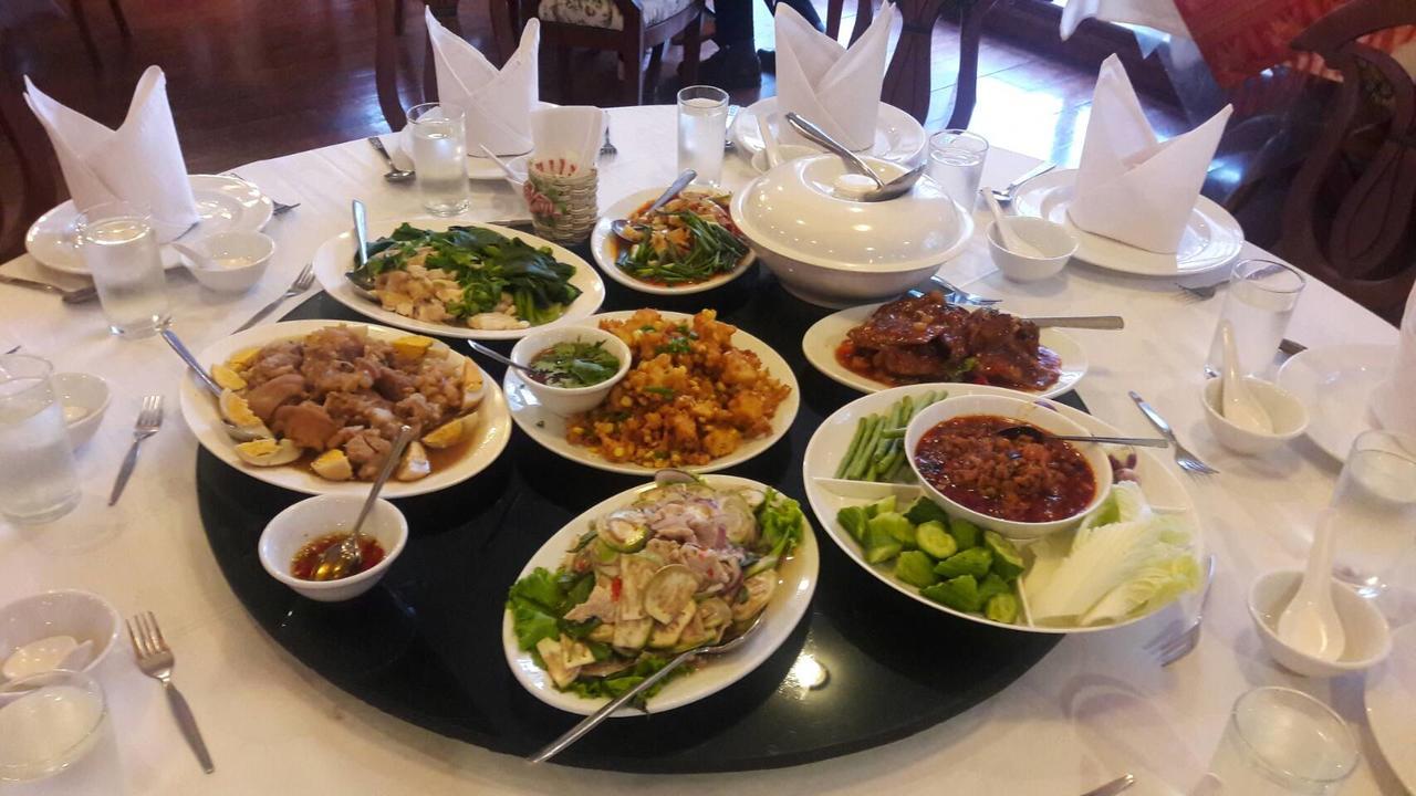 Hermitage Hotel Korat-Sha Nakhonratchasima Exteriör bild
